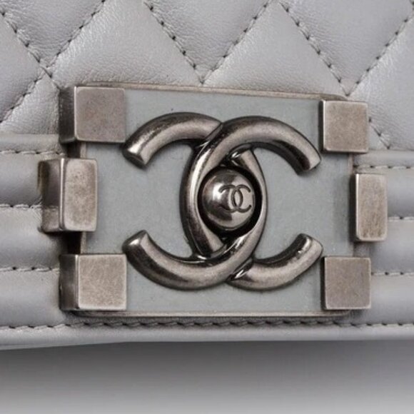 Chanel Silver Quilted Lambskin Leather Small Boy Bag - Picture 5 of 9